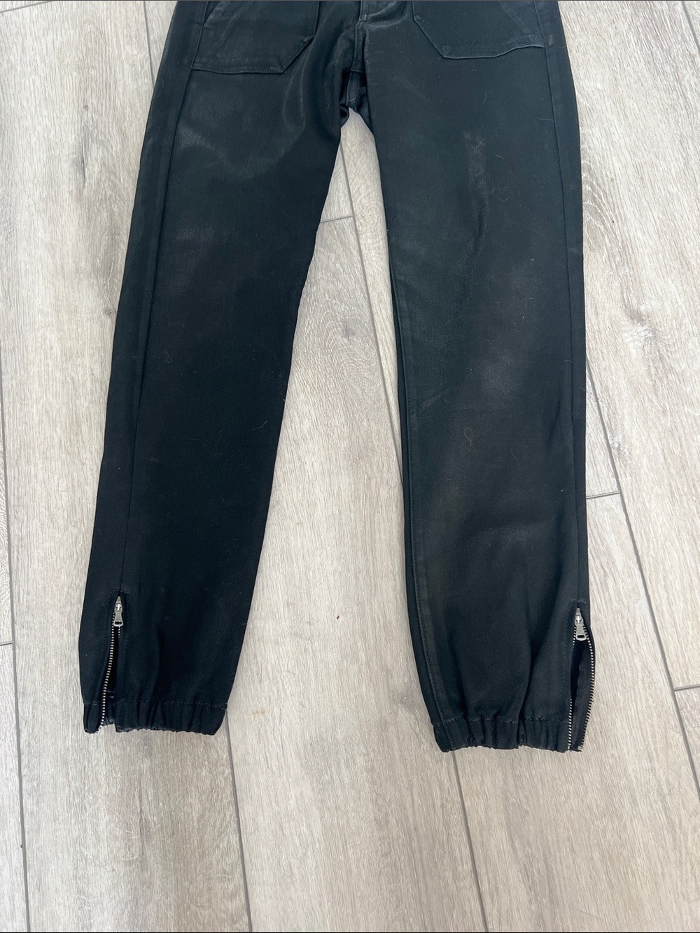 PAIGE anthropologie Black coated Jogger Jeans size 24 - Picture 3 of 11